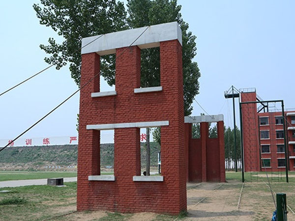 300米障礙器材