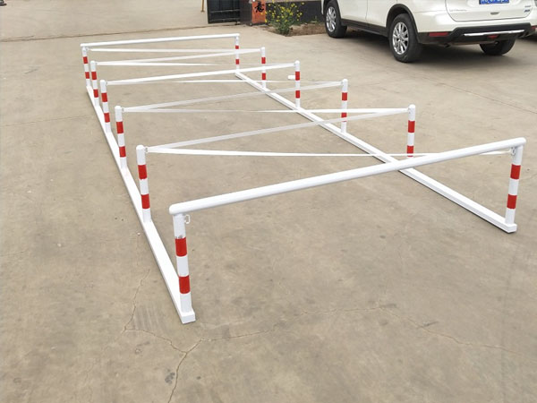 400米障礙器材